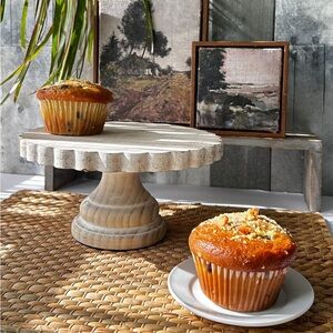 🌴 Farmhouse Carved Wood Home Decorating Riser